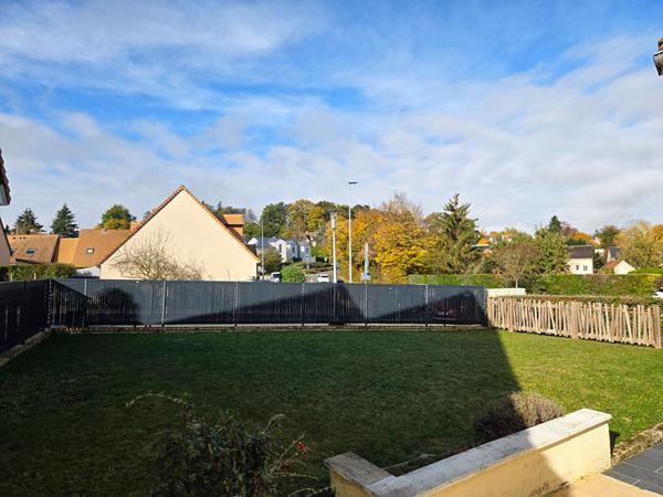 Maison familiale indépendante à La Chapelle-Saint-Aubin : 4 chambres, opportunité rare