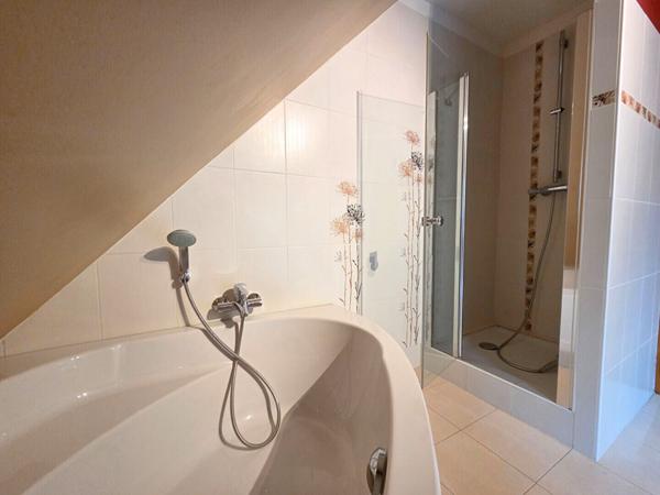 Maison familiale indépendante à La Chapelle-Saint-Aubin : 4 chambres, opportunité rare