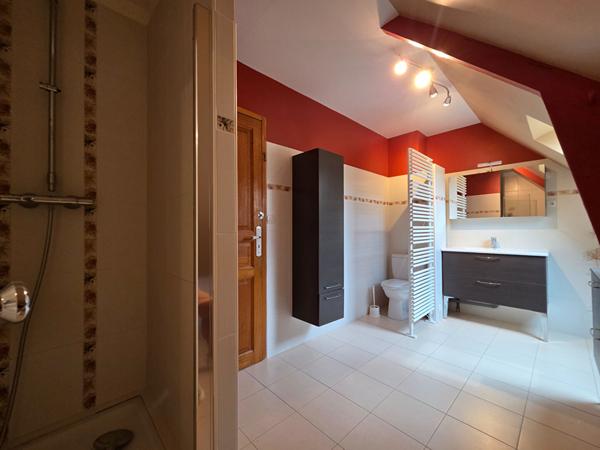 Maison familiale indépendante à La Chapelle-Saint-Aubin : 4 chambres, opportunité rare