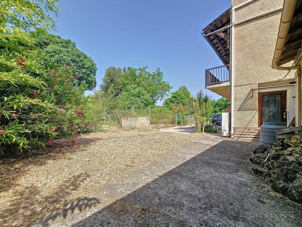 Maison traditionnelle R+1 avec jardin et grand garage – Bédarieux, secteur recherché