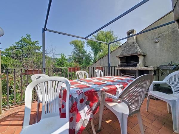 Maison traditionnelle R+1 avec jardin et grand garage – Bédarieux, secteur recherché