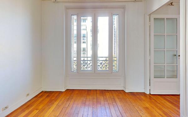 Appartement à vendre    4 pièces • 69,01 m2 Montrouge