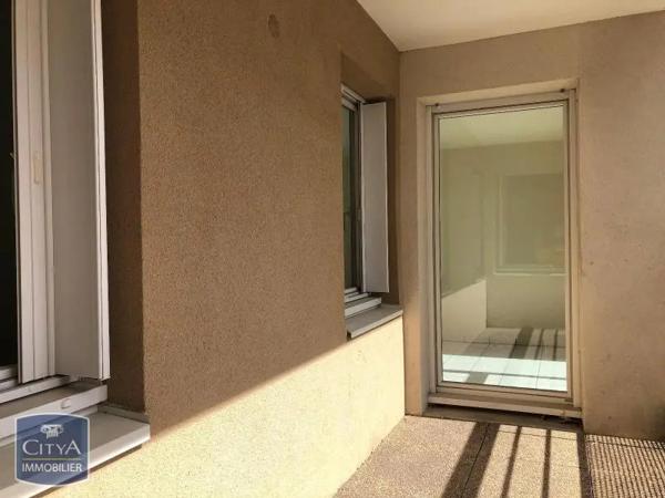 Appartement à louer 2 pièces 55.63m²