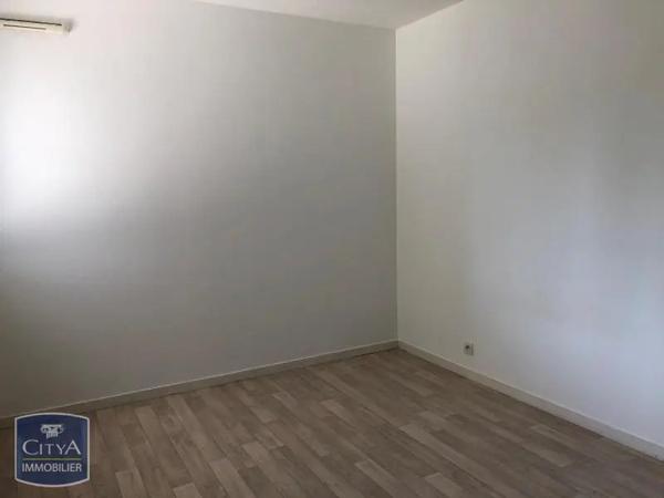 Appartement à louer 2 pièces 55.63m²