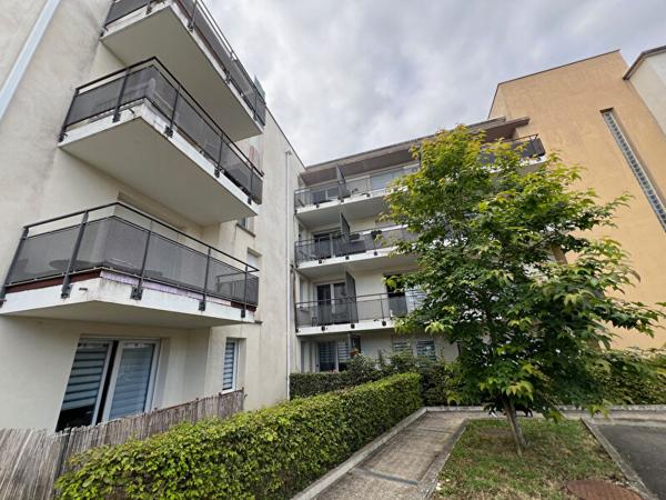 Appartement  Meublé Bourges 2 pièce(s) 43 m2