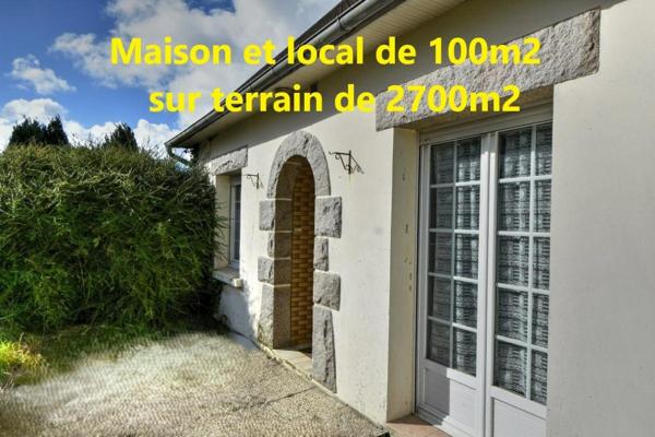 Maison avec atelier de 100 m2 , sur terrain  de 2700 m2 au calme