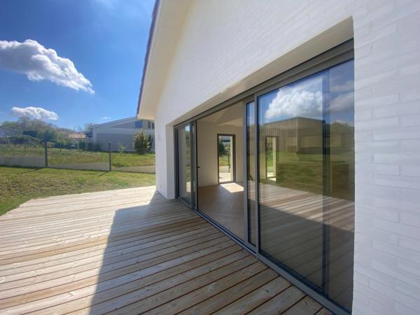 Maison neuve 4 chambres secteur Yvrac/tresses/artigues