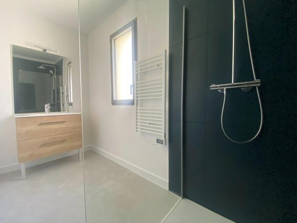 Maison neuve 4 chambres secteur Yvrac/tresses/artigues