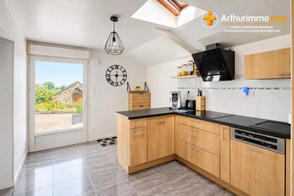 Vente                                                      Maison
                        
                     5 pièces                      140 m2                     à Val-d'Izé