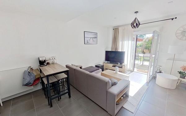 Appartement à vendre    3 pièces • 60 m2 La Tour-de-Salvagny