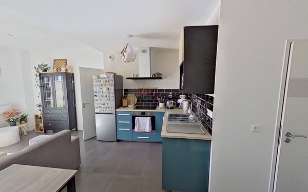 Appartement à vendre    3 pièces • 60 m2 La Tour-de-Salvagny