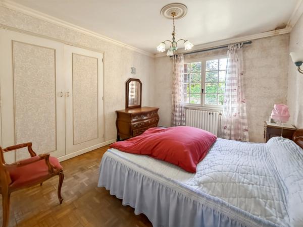 Maison 6 pièces de 133 m² à Montréal (32)