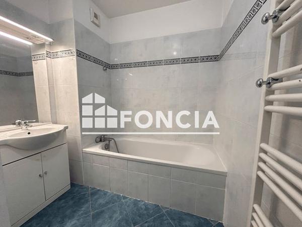 Location Appartement 3 pièces 63.35 m² - PARC ANTIBEA Antibes 06600