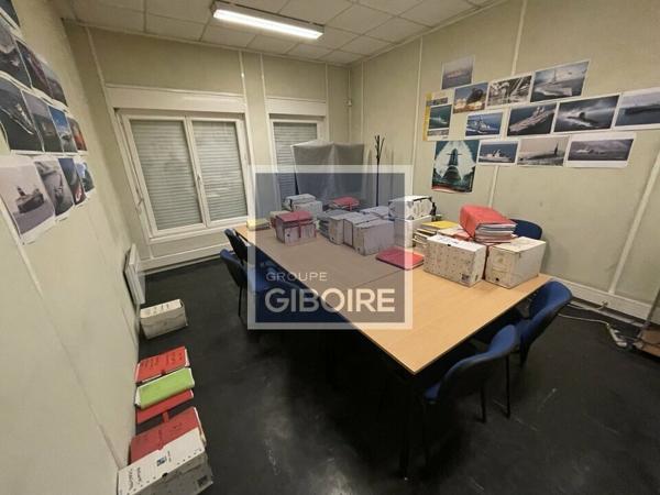Local d'activites 5500 m² à vendre SAINT HERBLAIN (réf : 44.019089)