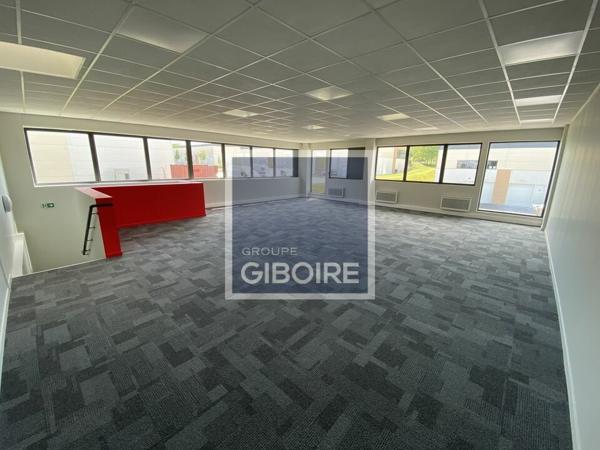 Local d'activites 2016 m² à vendre CARQUEFOU (réf : 44.018832)