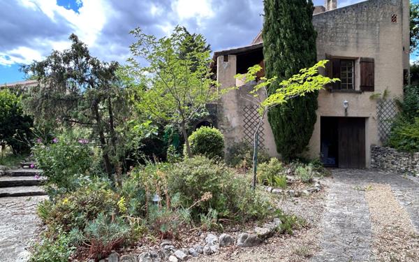 Maison à vendre    5 pièces •  Vinsobres