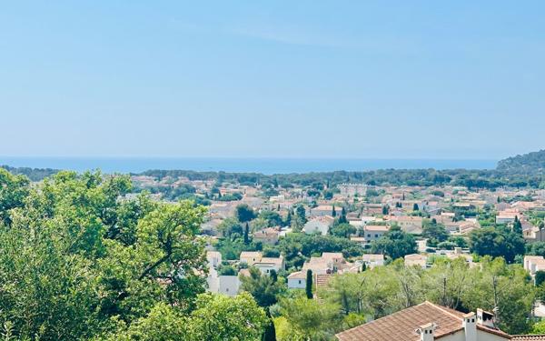 Maison à vendre    5 pièces • 245 m2 La Seyne-sur-Mer