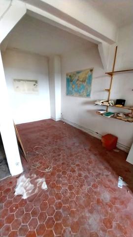 Le Luc (83340) Appartement à refaire + combles aménageables