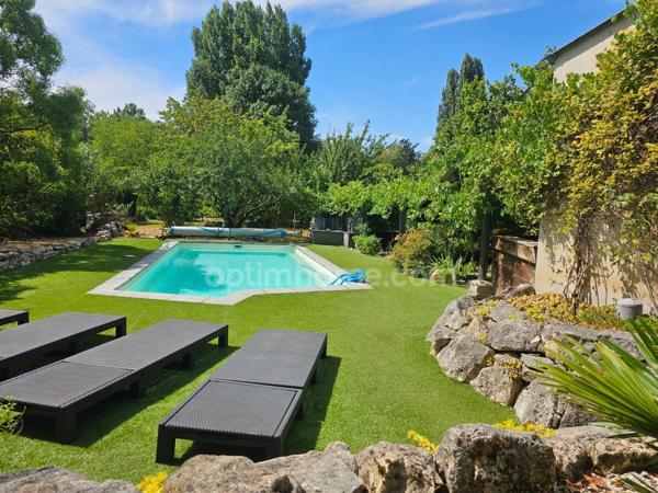Magnifique maison rénovée de 157 m² avec piscine et garage – RUELLE SUR TOUVRE (16)