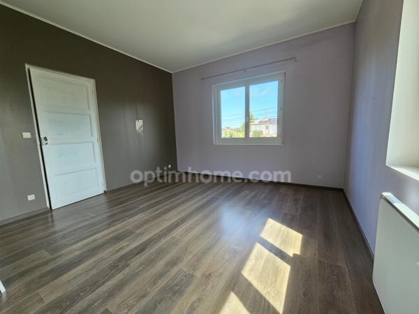 Magnifique maison rénovée de 157 m² avec piscine et garage – RUELLE SUR TOUVRE (16)