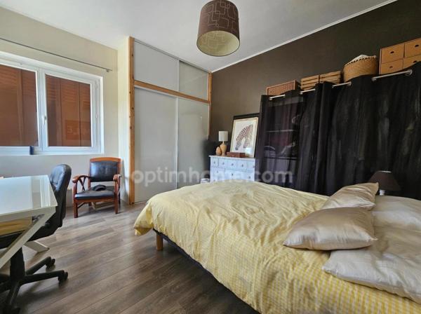 Magnifique maison rénovée de 157 m² avec piscine et garage – RUELLE SUR TOUVRE (16)