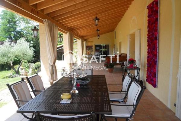 Propriété équestre aux infrastuctures haut de gamme