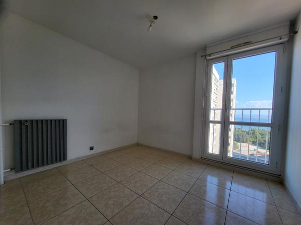 Martigues (13500) VUE PANORAMIQUE SUR ETANG APPARTEMENT 4 PIECES 85M2 AVEC CAVE