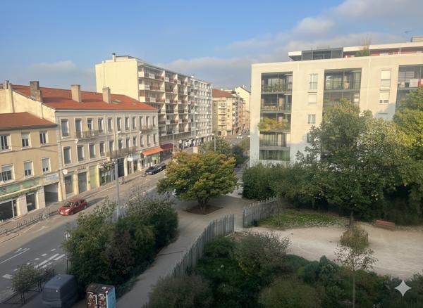 Villeurbanne - T3 lumineux avec loggia et garage - Idéal primo-accédants ou investisseurs
