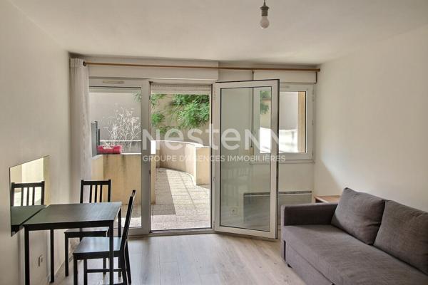 Studio avec terrasse à vendre à Massy - centre ville - Investissement idéal !