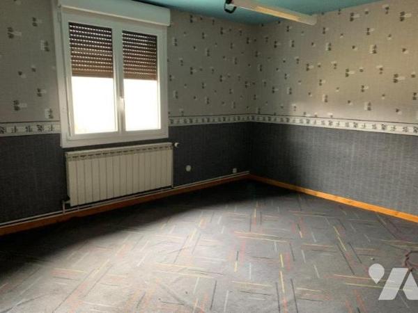 Maison d'habitation f6 avec terrain attenant