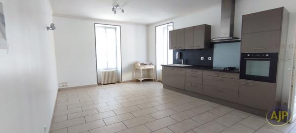 Vente maison Pons : 178 000 € - AJP Immobilier Pons