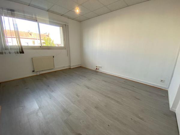 Locaux Montargis 179.54 m2 investisseurs