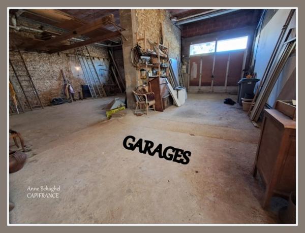 Maison à vendre 7 pièces- 2 logements et 2 garages CONDOM (32)