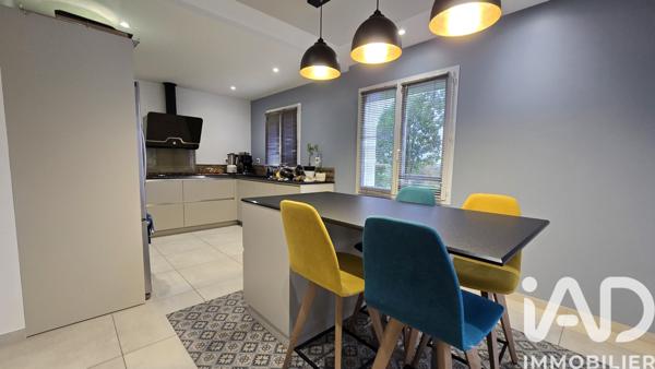 Maison à vendre 10 pièces 249 m² Aiffres