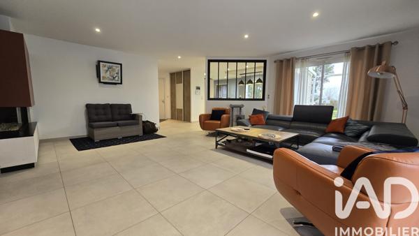 Maison à vendre 10 pièces 249 m² Aiffres