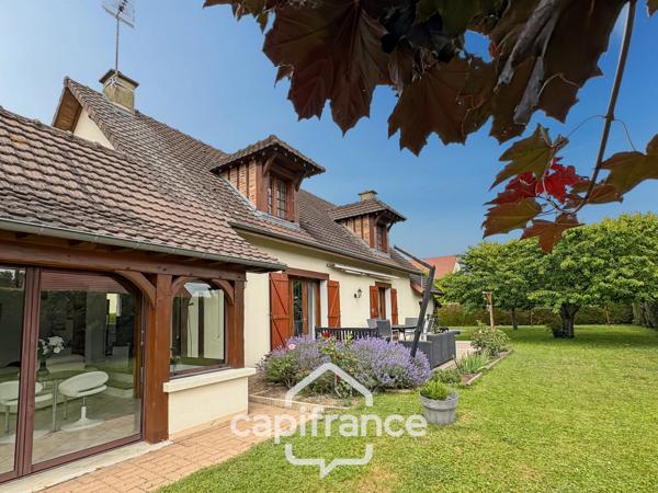 Superbe maison familiale de 175 m² sur terrain arboré de 1209m² !