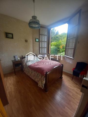 Loches – Petit pavillon de 49 m² sur sous-sol de 42 m2 avec terrain 917 m2 et grenier aménageable