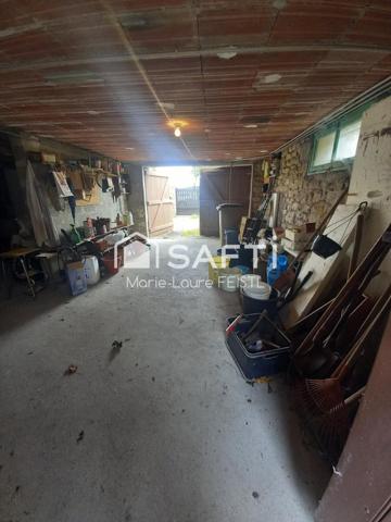 Loches – Petit pavillon de 49 m² sur sous-sol de 42 m2 avec terrain 917 m2 et grenier aménageable