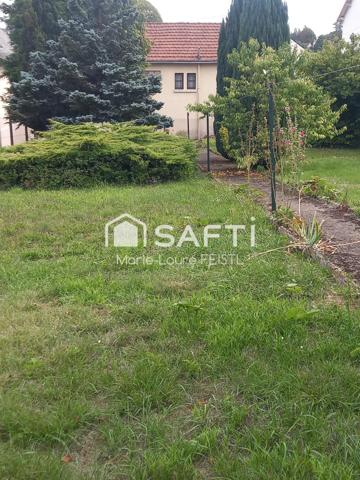 Loches – Petit pavillon de 49 m² sur sous-sol de 42 m2 avec terrain 917 m2 et grenier aménageable