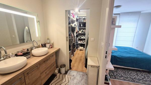 Bordeaux Croix Blanche Bel Appartement de standing vue sur jardins 3 chambres