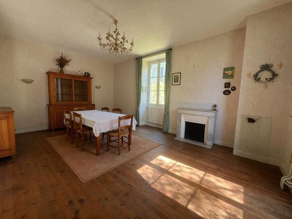 Maison à vendre |                                       Lagor |                                        8 pièces  |  260 m²