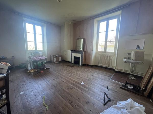 Maison à vendre |                                       Lagor |                                        8 pièces  |  260 m²