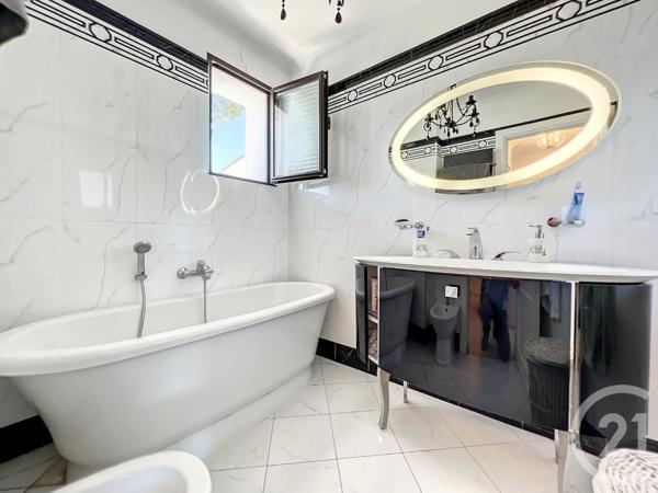 Maison à vendre  5 pièces - 161 m2 VILLENEUVE LOUBET - 06