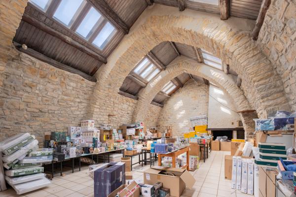 Manoir du 16ème siècle, partiellement rénové, idéal investissement locatif ou touristique