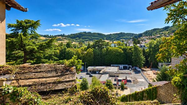 Terrain
        
        - 512 m² Exclusivité 59 000 € *