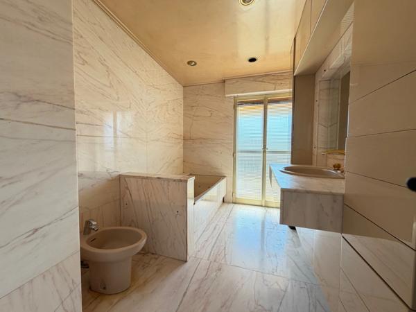 ✨ Exceptionnel - Appartement 3 pièces – Vue mer panoramique –parking et cave- Juan-les-Pins