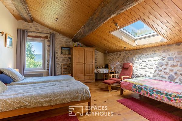 Ancien moulin situé à proximité de Die, en bordure de rivière