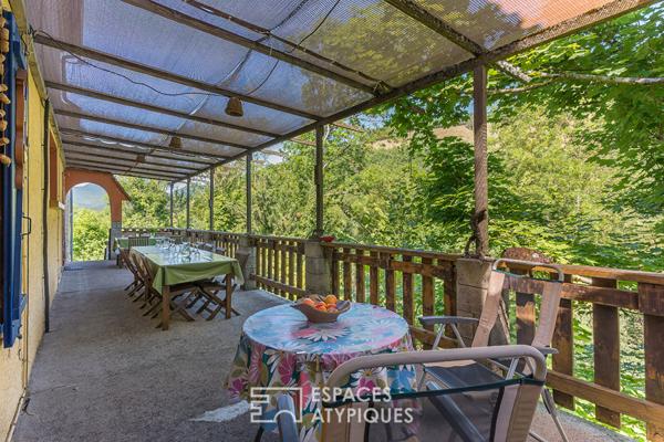 Ancien moulin situé à proximité de Die, en bordure de rivière