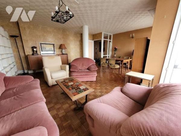 Situé au 6ème étage d'une résidence de standing sécurisée, avec concierge et ascenseur, apparte...