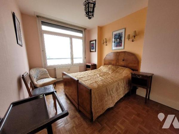 Situé au 6ème étage d'une résidence de standing sécurisée, avec concierge et ascenseur, apparte...